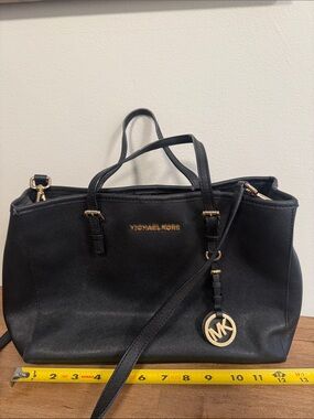 NEW ITEM!!! Michael Kors Black Leather Tote with Gold Hardware and Logo Charm
